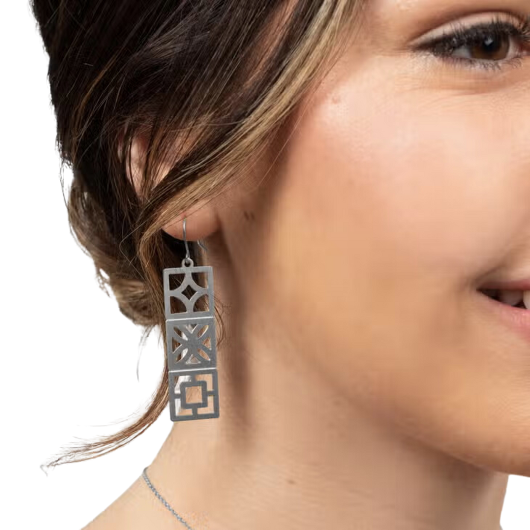 Retro Breeze Block Earrings Silver
