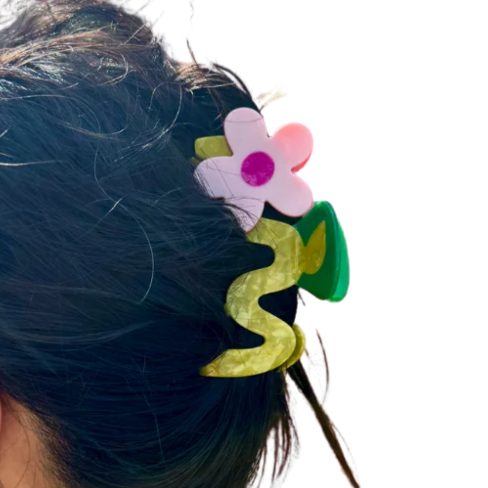 Wavy Daisy Hair Claw
