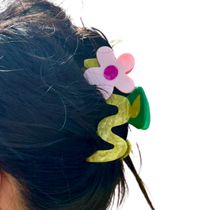 Wavy Daisy Hair Claw