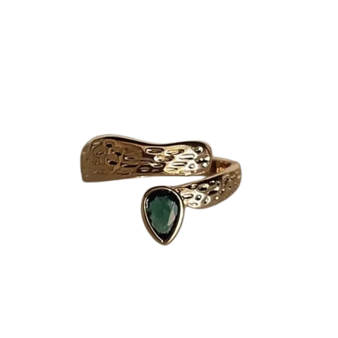 Emerald Grooves Ring