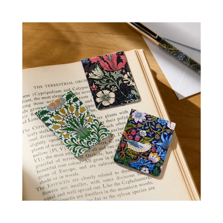 William Morris Magnetic Bookmark Set