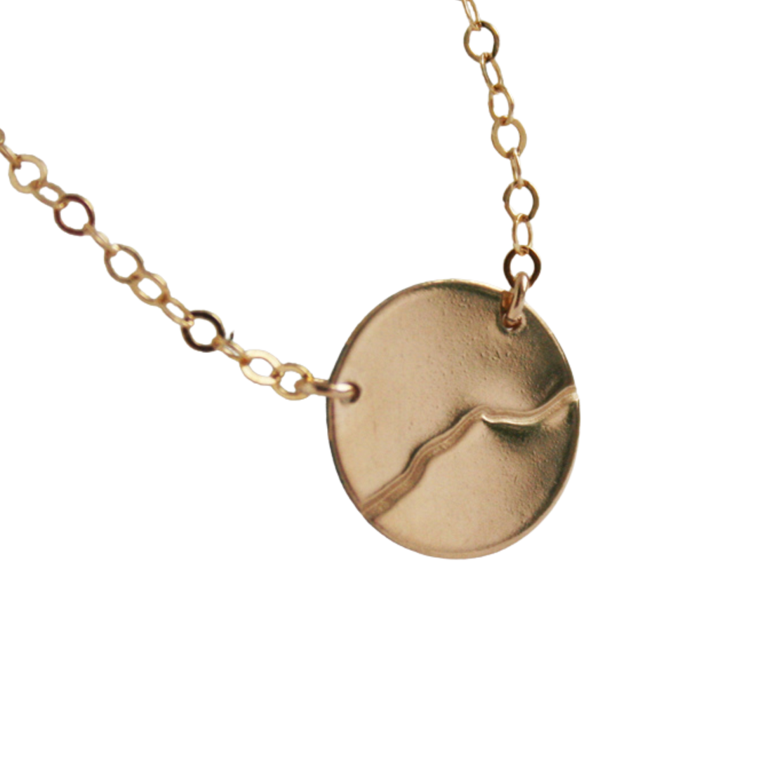 Camel's Hump Small Disc Necklace