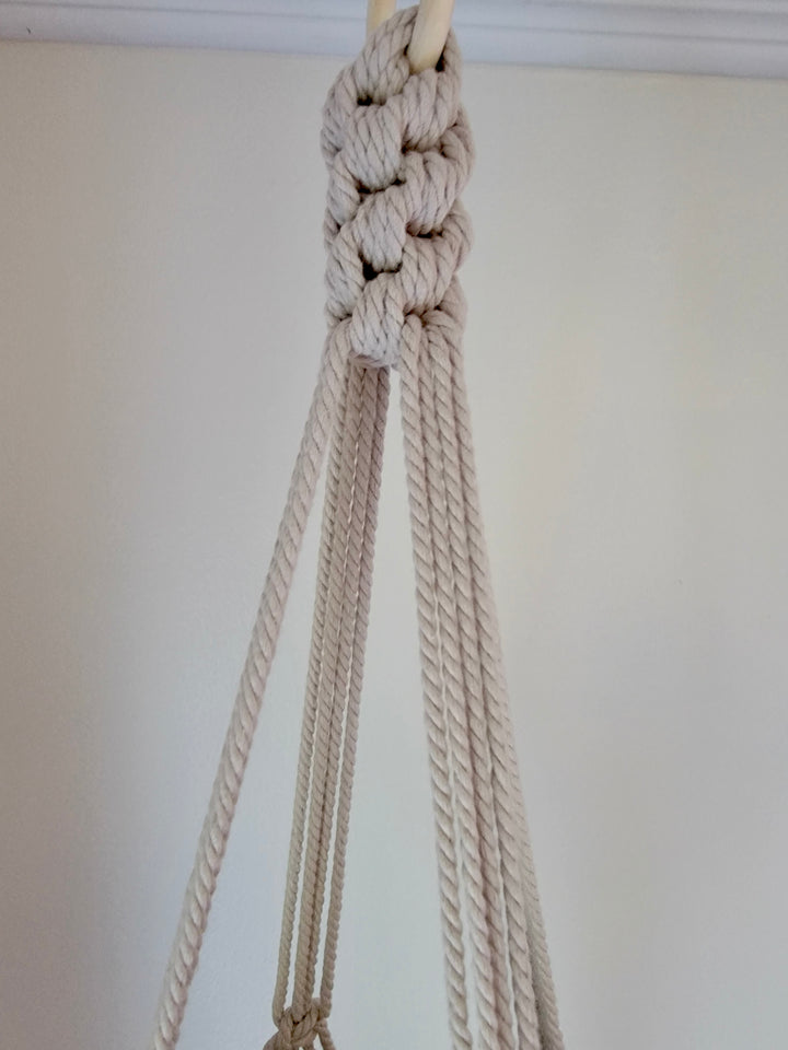 Crown Knot Macrame Plant Hanger