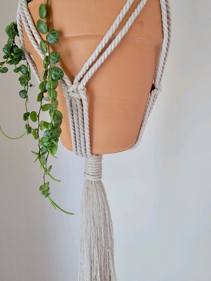 Crown Knot Macrame Plant Hanger