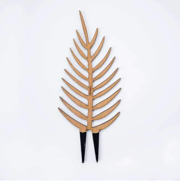 Palmella - Plant trellis inspired by the Palm Leaf