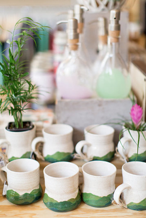 Stoneware Green Mountain Mug