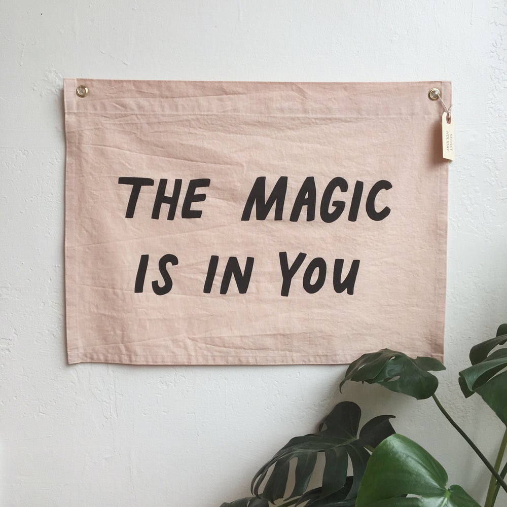 Magic Flag